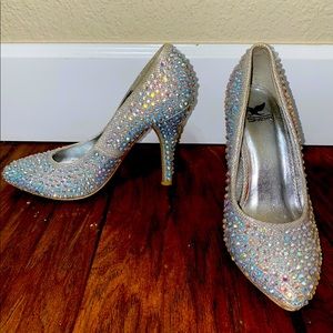 RHINESTONE HIGH HEEL PUMPS